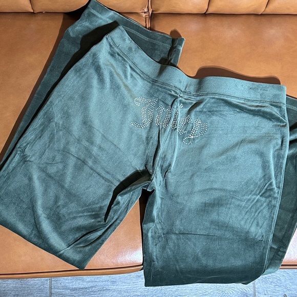 Juicy Couture Dark Green Velour Tracksuit Set NWT Hands On Deck - Picture 5 of 5